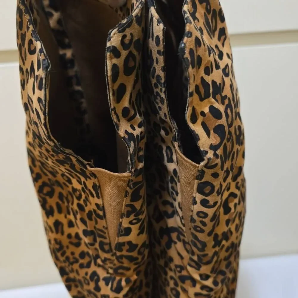 Chinese Laundry Faux Suede Tan/Blk Leopard Prt. OTK Boots, Gold Frt Zip, EUC, 8
